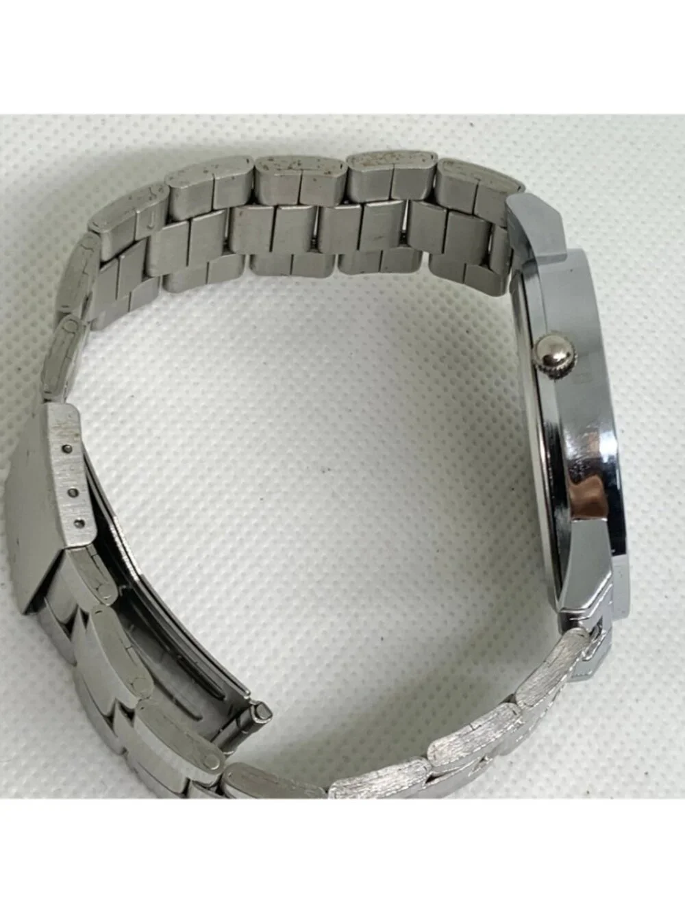 Sinobi men watch 40mm silver tone black dial Roman indices quartz 7.5” running